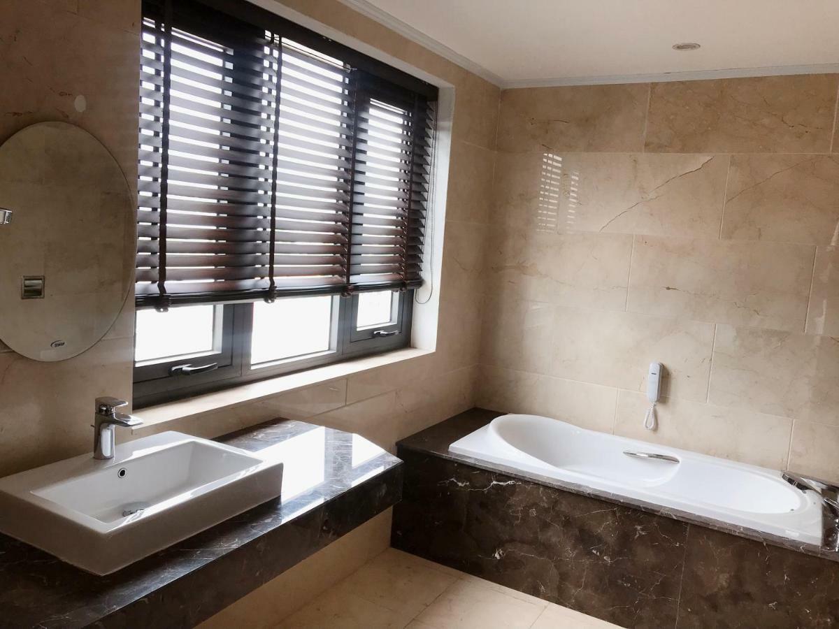 Aaron Vientiane Hotel Экстерьер фото